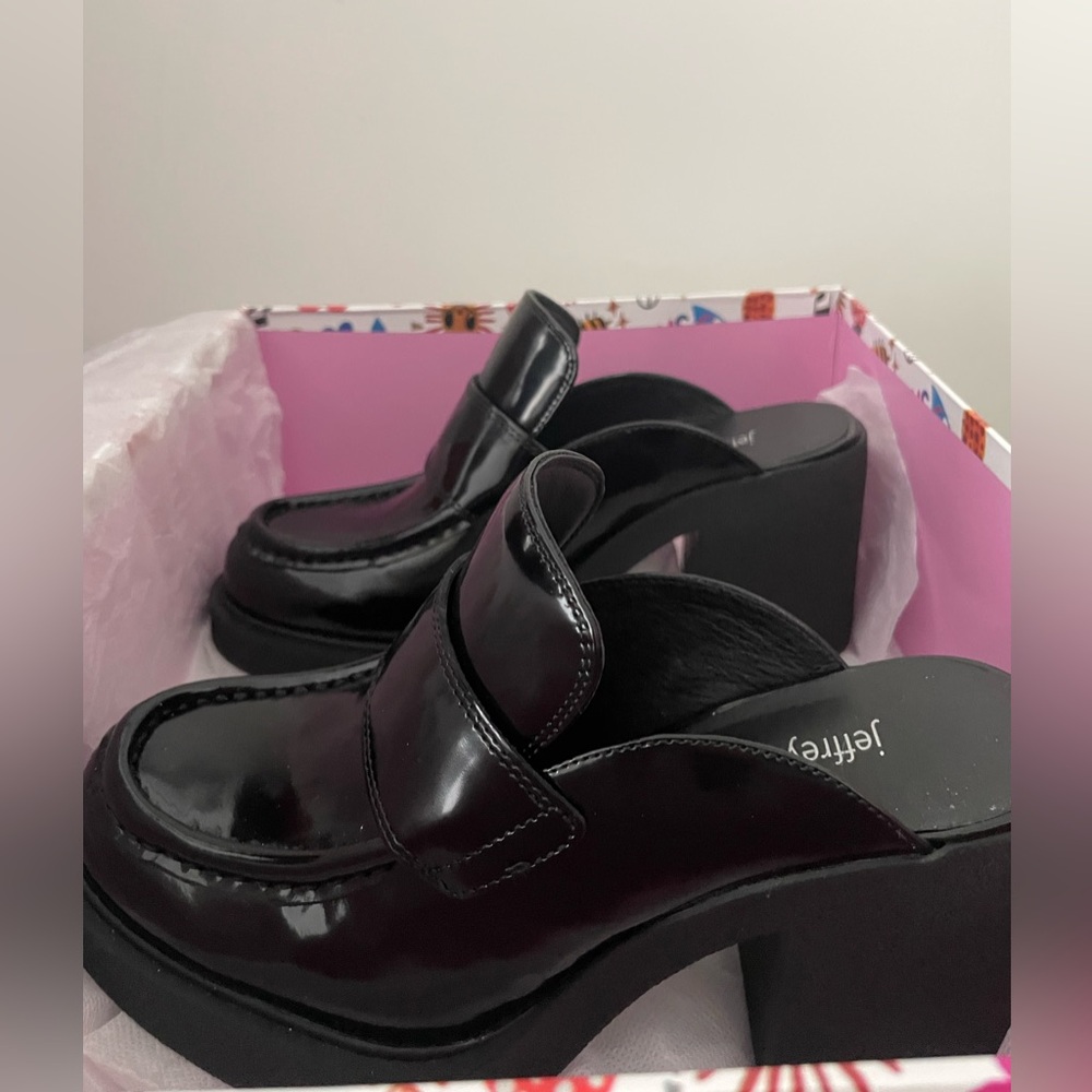 Jeffrey Campbell Black Patent Kerri Loafer Mules. Size 5.5. New with tags & box! - Picture 6 of 12
